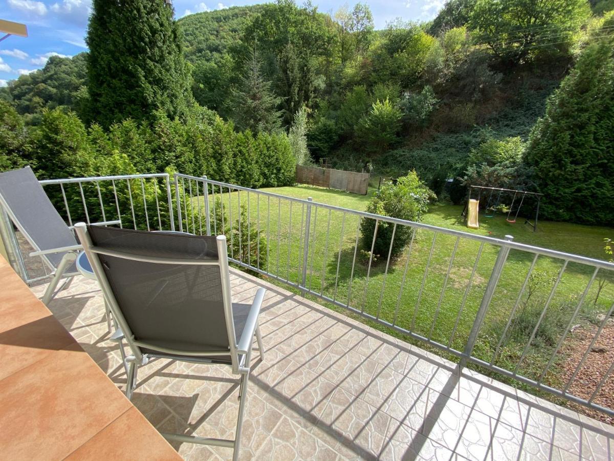 Roosartige Ferien - Ferienwohnung Am Weiherturm Bacharach Exterior foto